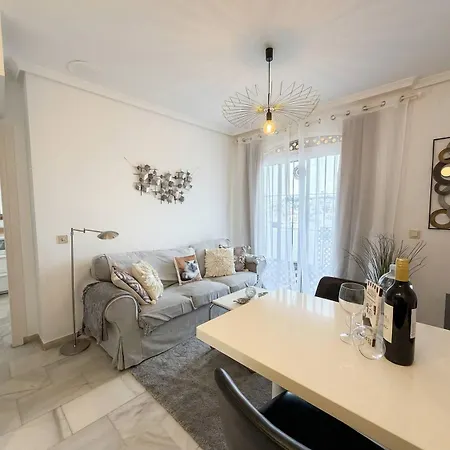 Verano Azul Casa Monica - With Sea Views & Pool Access *