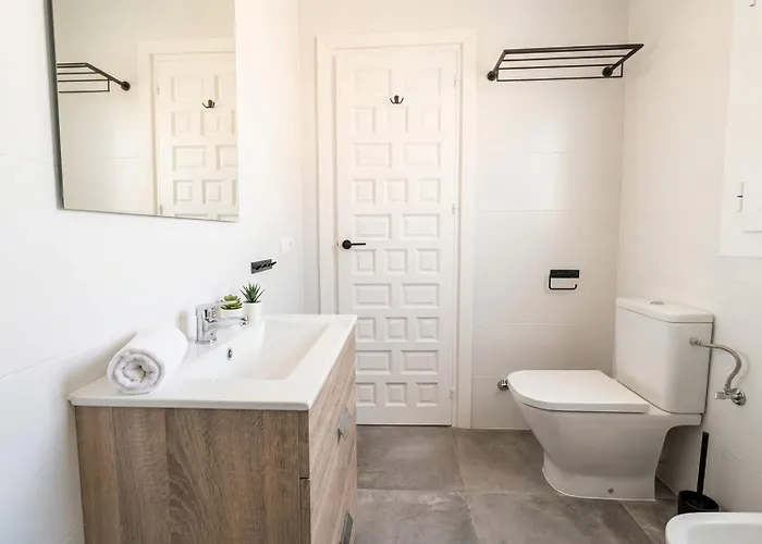 Apartment Verano Azul Casa Monica - With Sea Views & Pool Access Nerja