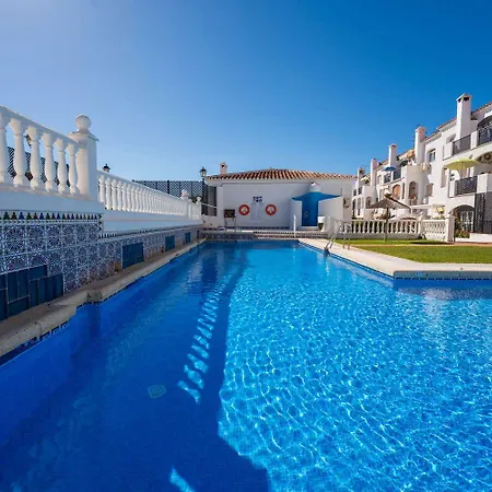 شقة Verano Azul Casa Monica - With Sea Views & Pool Access *