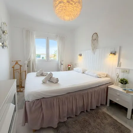 شقة Verano Azul Casa Monica - With Sea Views & Pool Access *