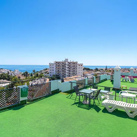 Verano Azul Casa Monica - With Sea Views & Pool Access شقة *
