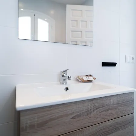 아파트 Verano Azul Casa Monica - With Sea Views & Pool Access *