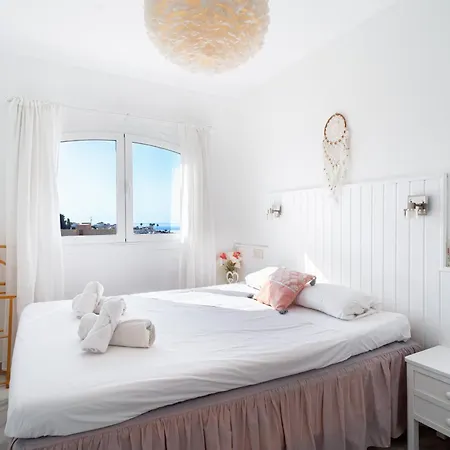 Verano Azul Casa Monica - With Sea Views & Pool Access