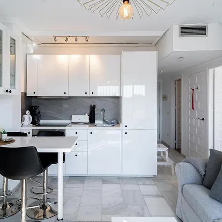 شقة Verano Azul Casa Monica - With Sea Views & Pool Access