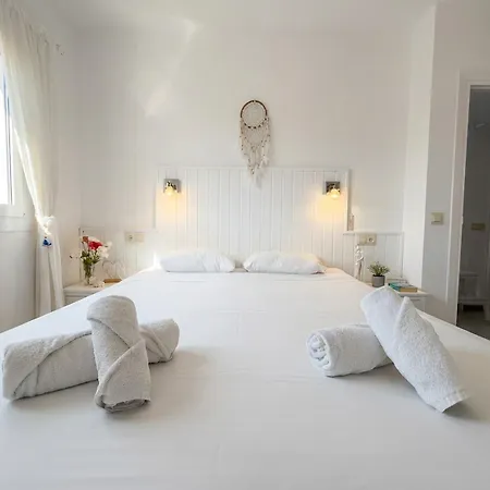 Verano Azul Casa Monica - With Sea Views & Pool Access