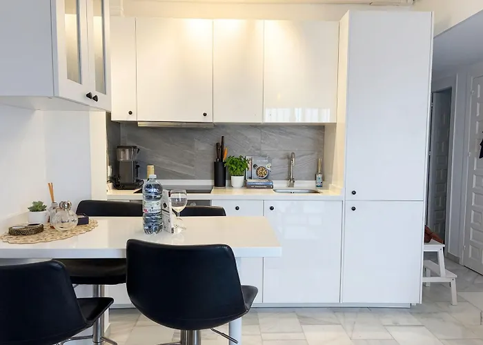 Verano Azul Casa Monica - With Sea Views & Pool Access Apartament Nerja